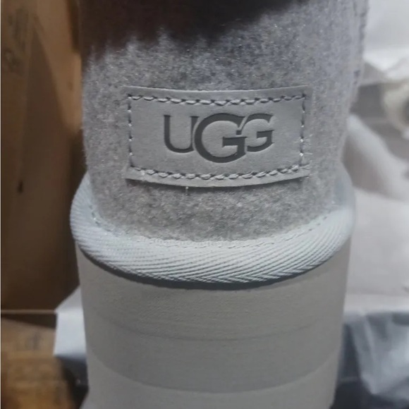 Womend Ugg Classic Mini Platform Felted Boot Sz 7 With box - Picture 5 of 9